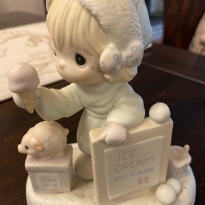 Precious Moments- Wishing You A Yummy Christmas